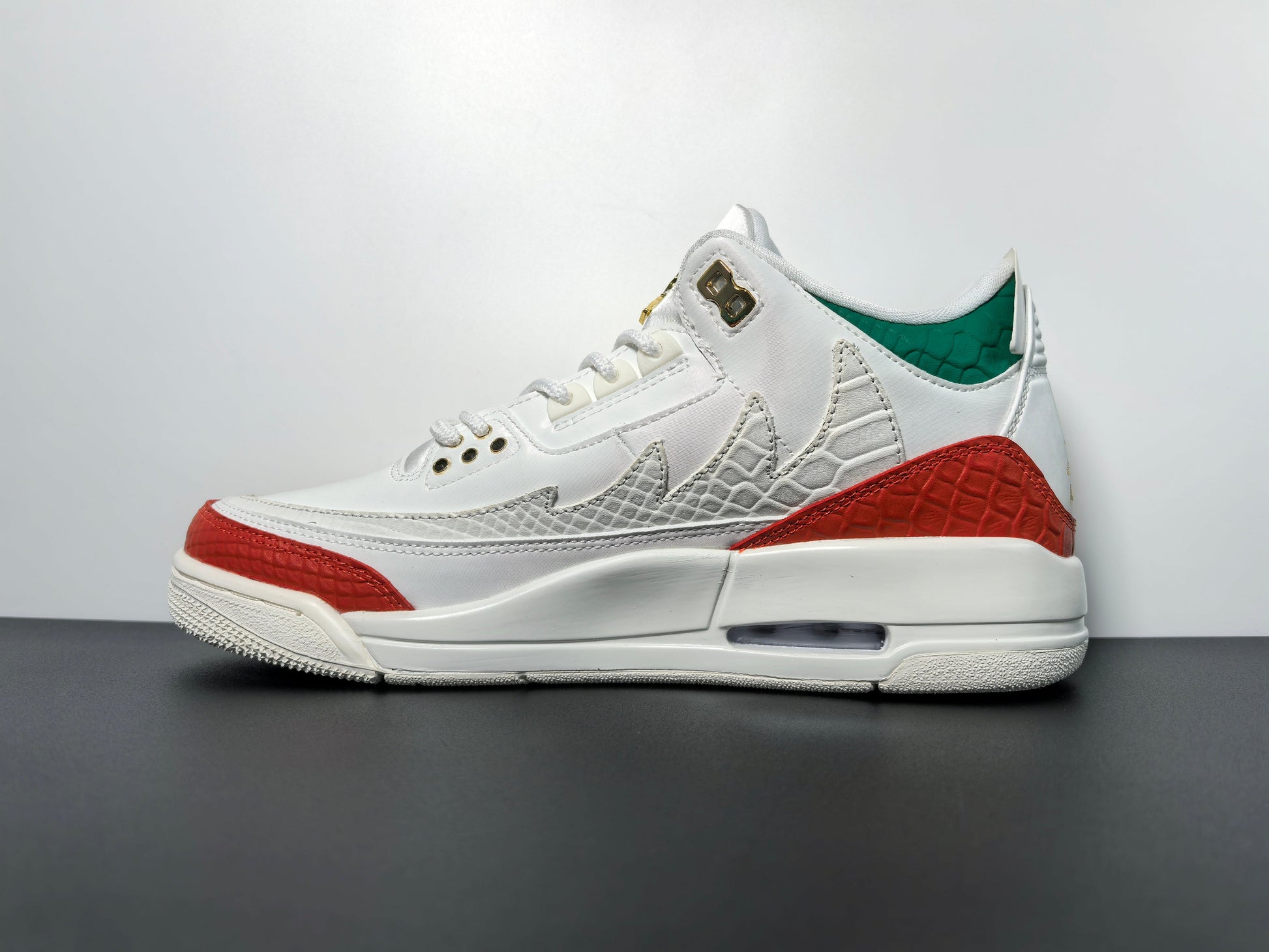 Jordan Air Jordan 3 Mexico “El Vuelo” balenciaga