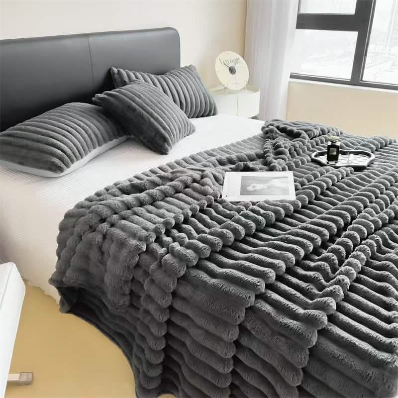 Ultra-Soft Double-Sided Fleece Blanket – Gray (All-Season) DailySale
