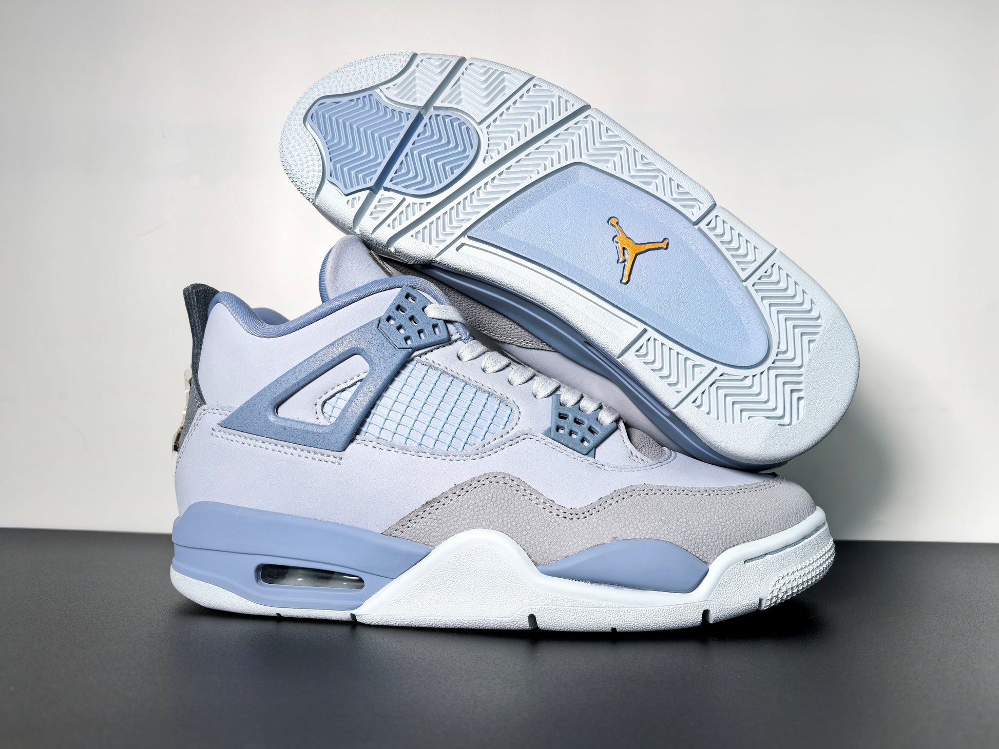 Air Jordan 4 Retro Georgetown PE Luxury Urban Wear