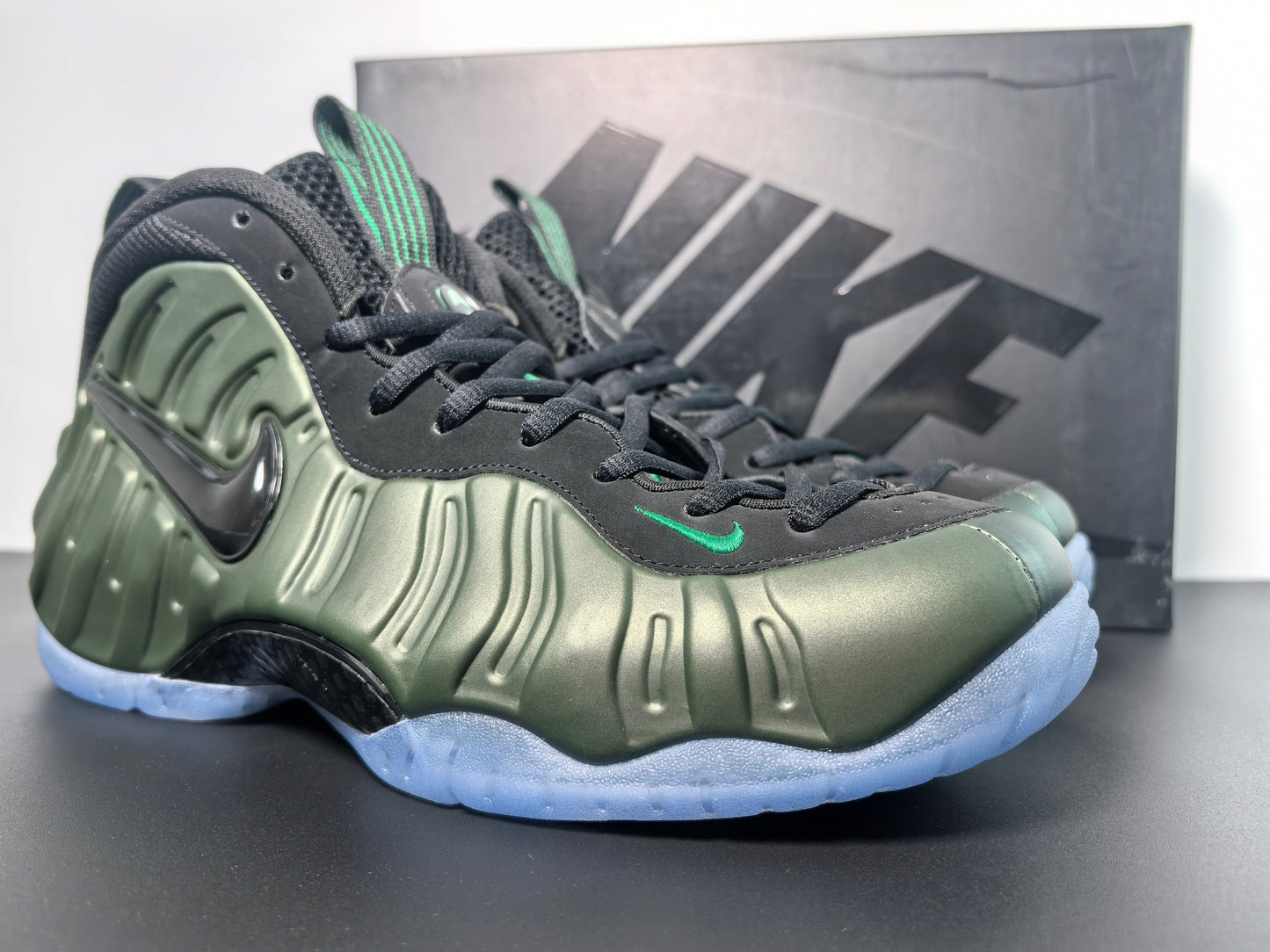 Nike Air Foamposite Pro “Pine Green” air jordan
