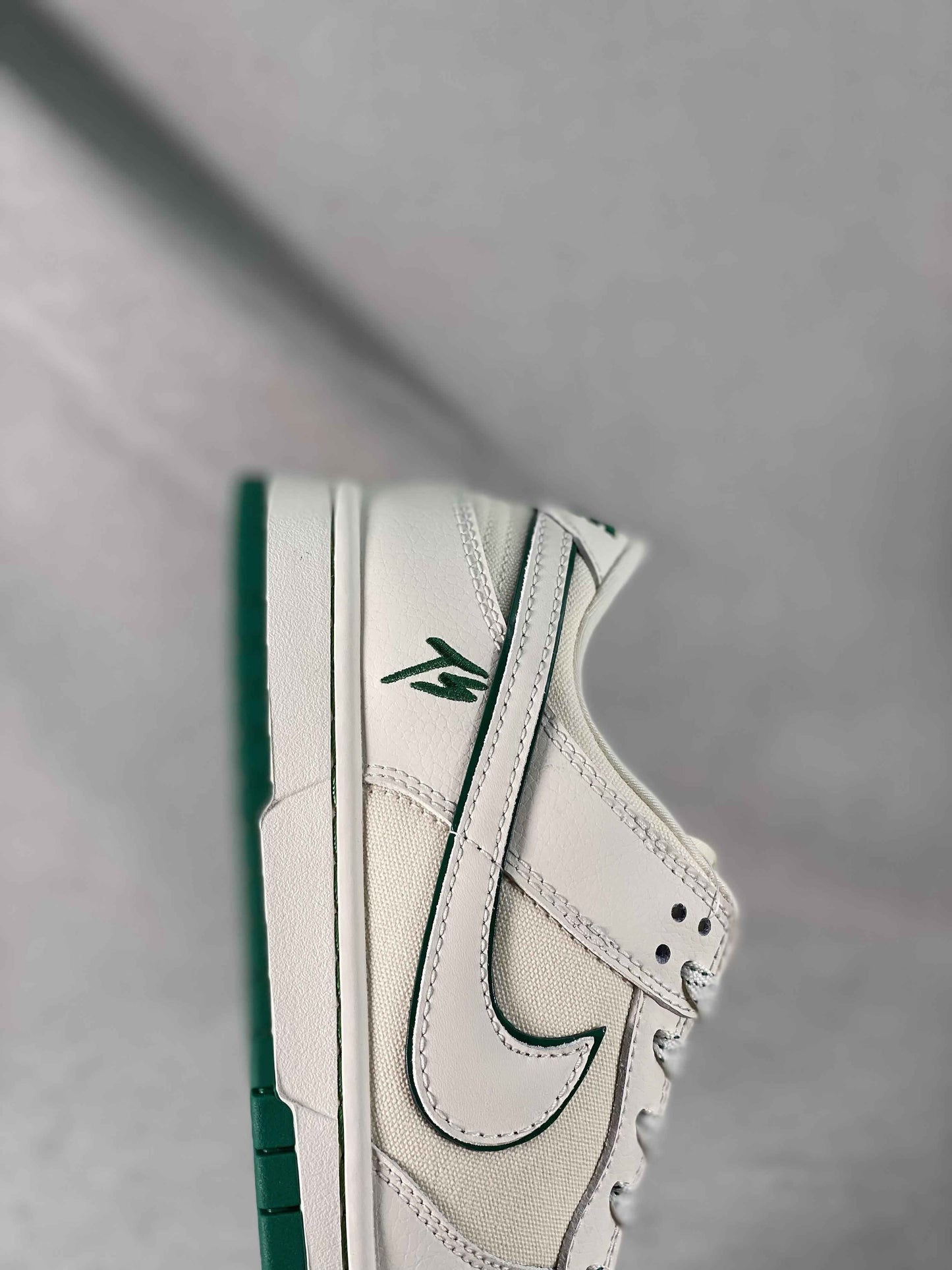 Custom Dunk SB Low x Travis Scott FC1688 109 SneakerNational