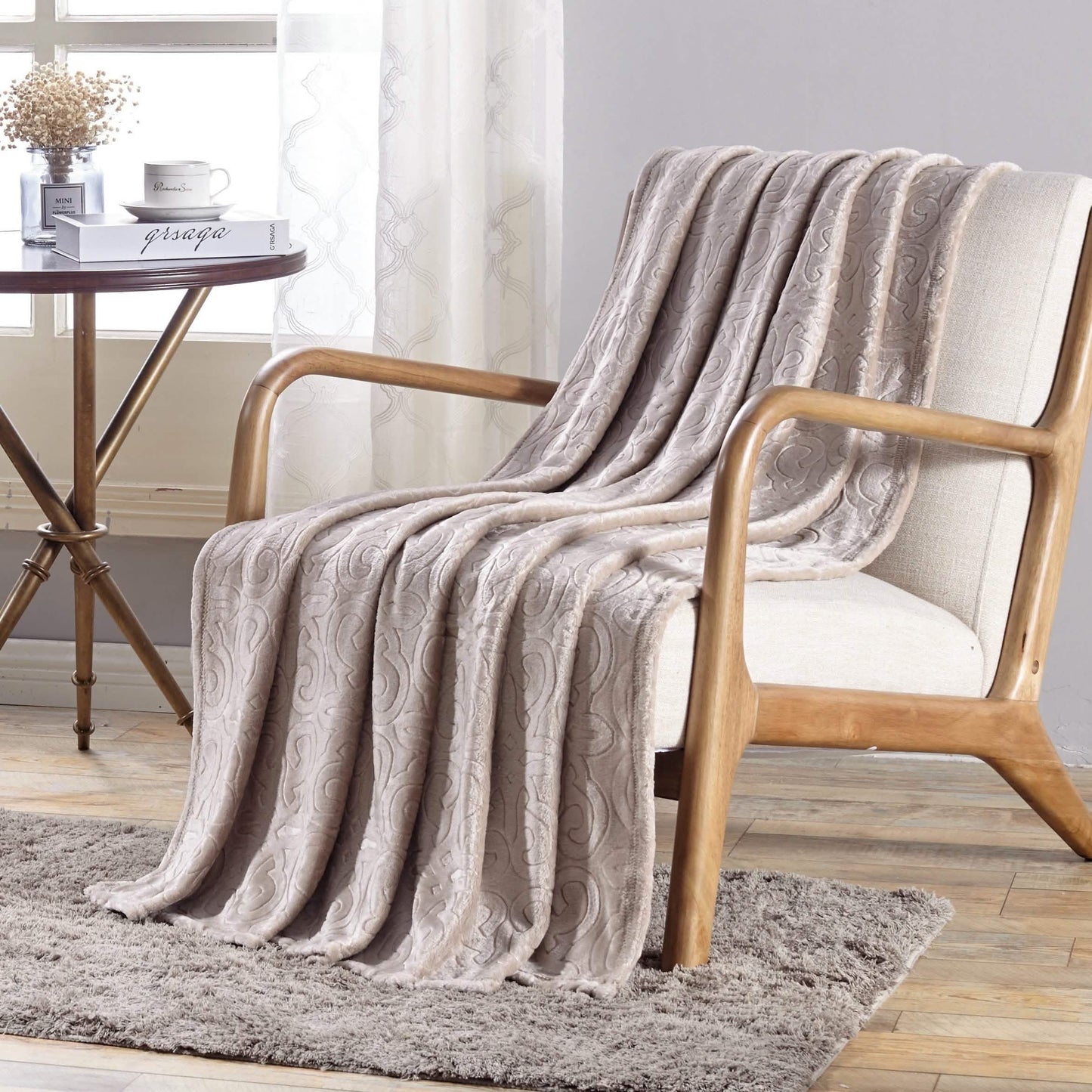 Dama Flannel Fleece Blanket DailySale