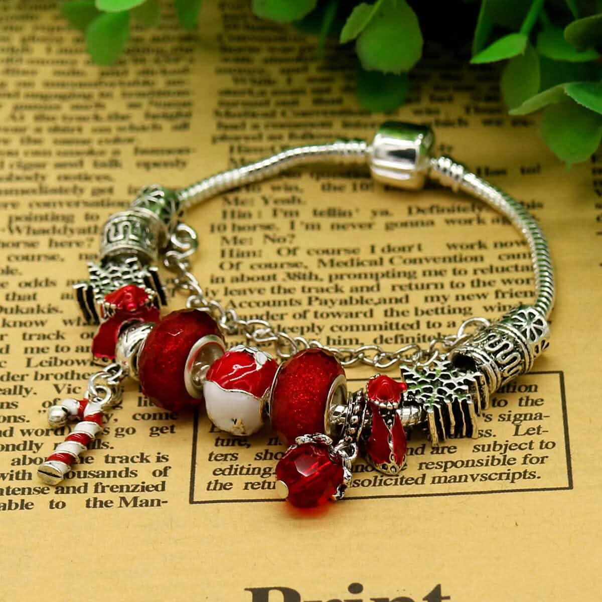 Murano and Swarovski Crystal Christmas Bracelet DailySale