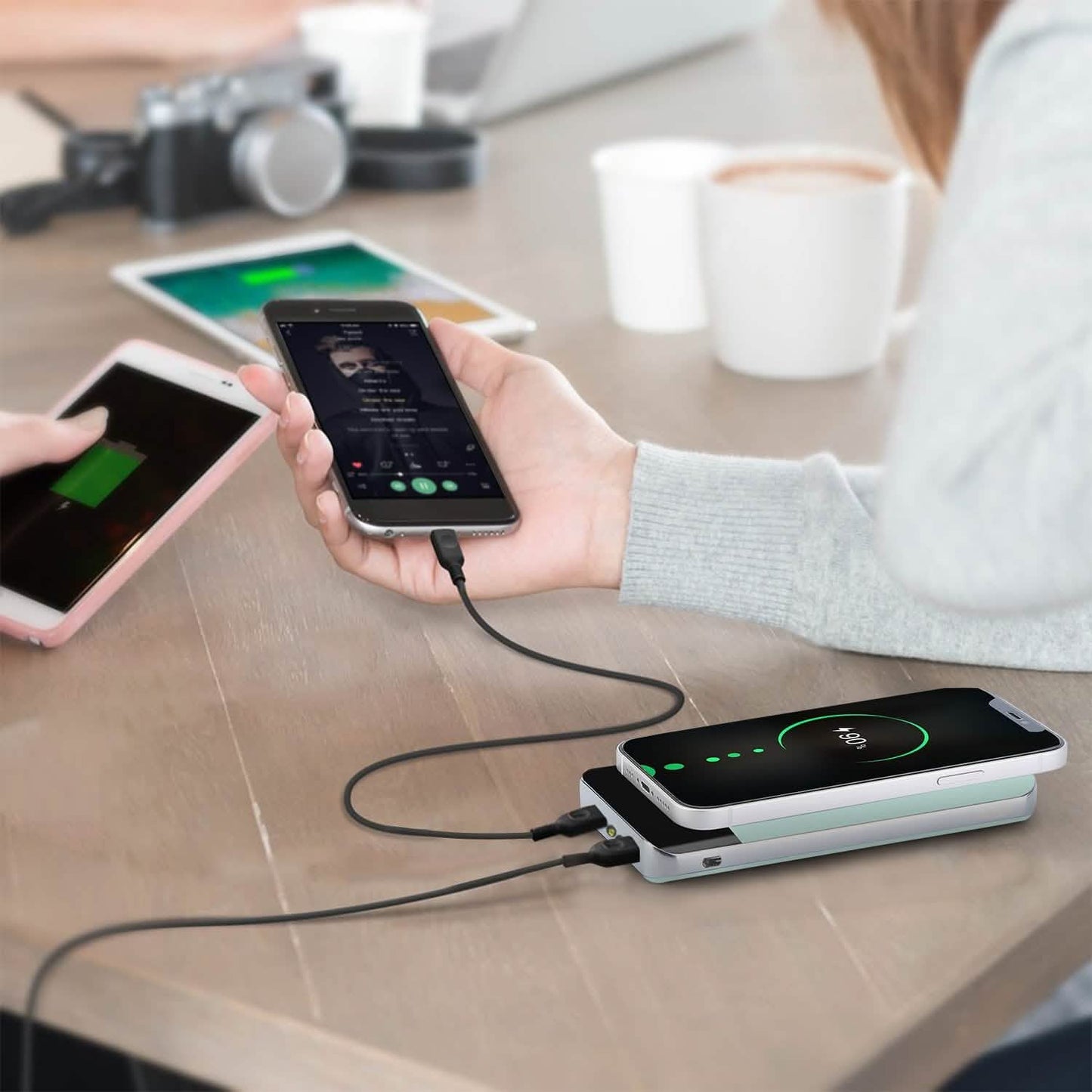 Qi Wireless Station 10000mAh Powerbank with 4 Modes Flashlight DailySale