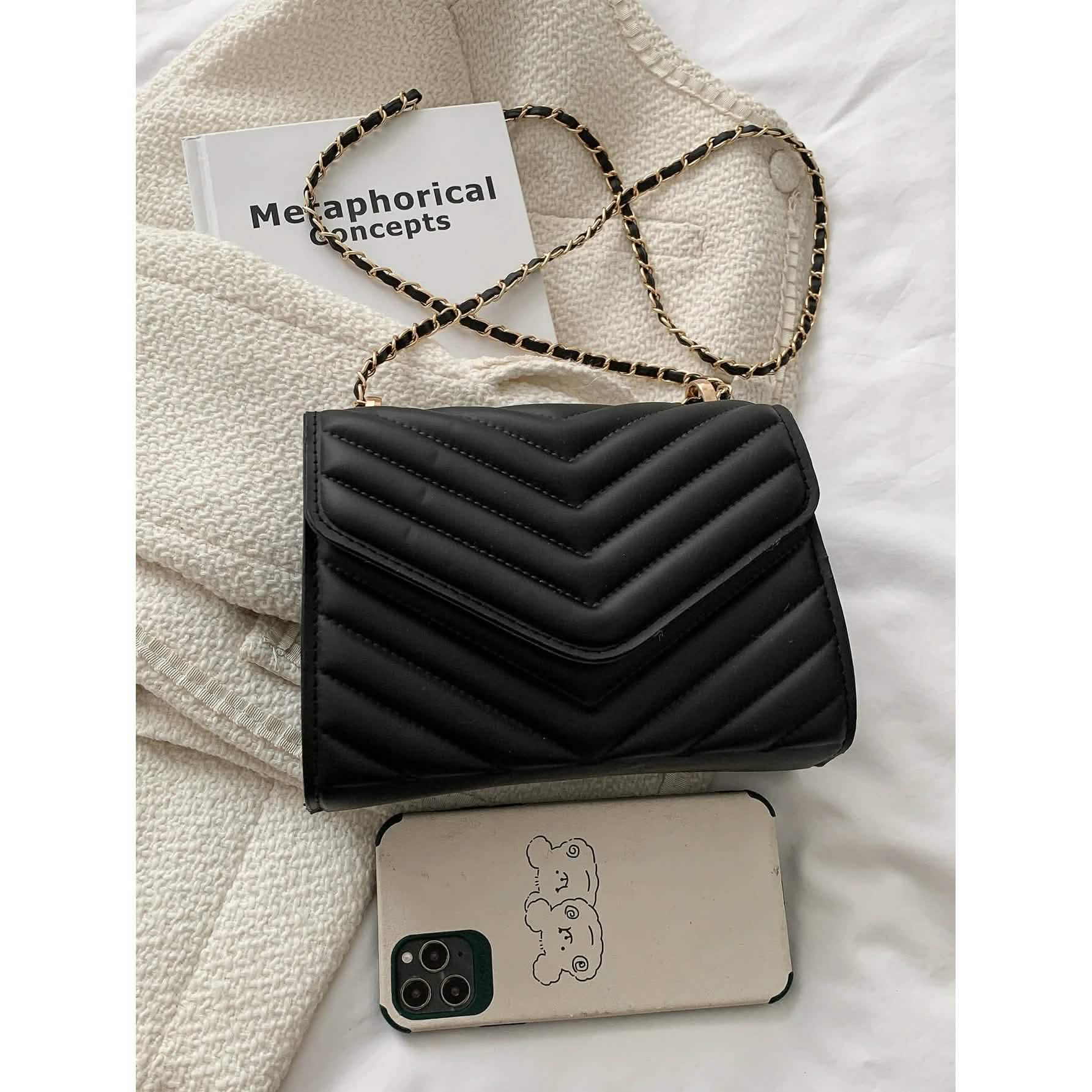 Quilted Pattern Flap Chain Square Bag DailySale
