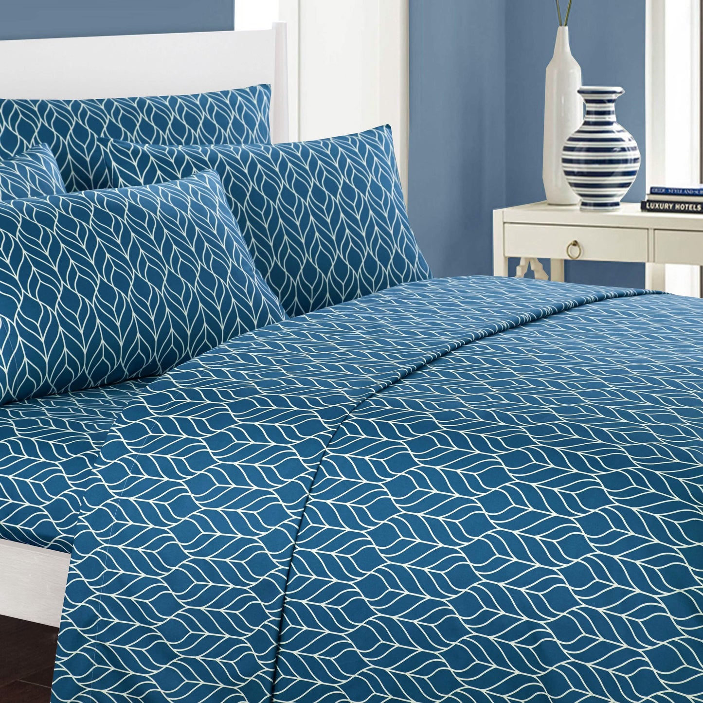Super Soft Two-Tone Geometric Leaf Pattern Sheet Set DailySale