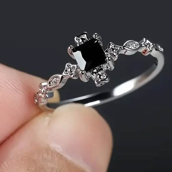 Vintage-Inspired Black Square Cubic Zirconia Ring DailySale